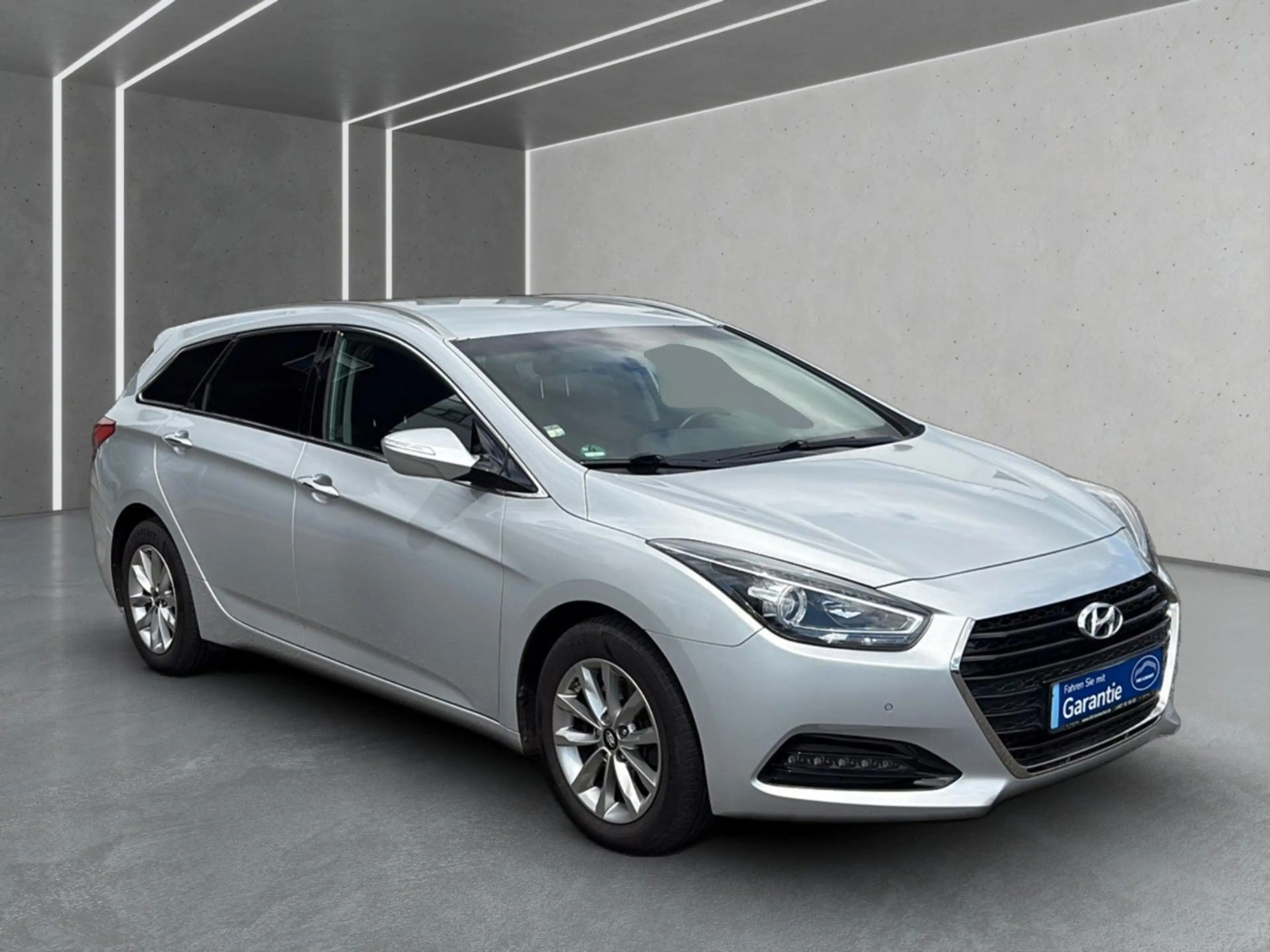 Hyundai i40 cw blue Trend Wagen Nr 111 — photo 3