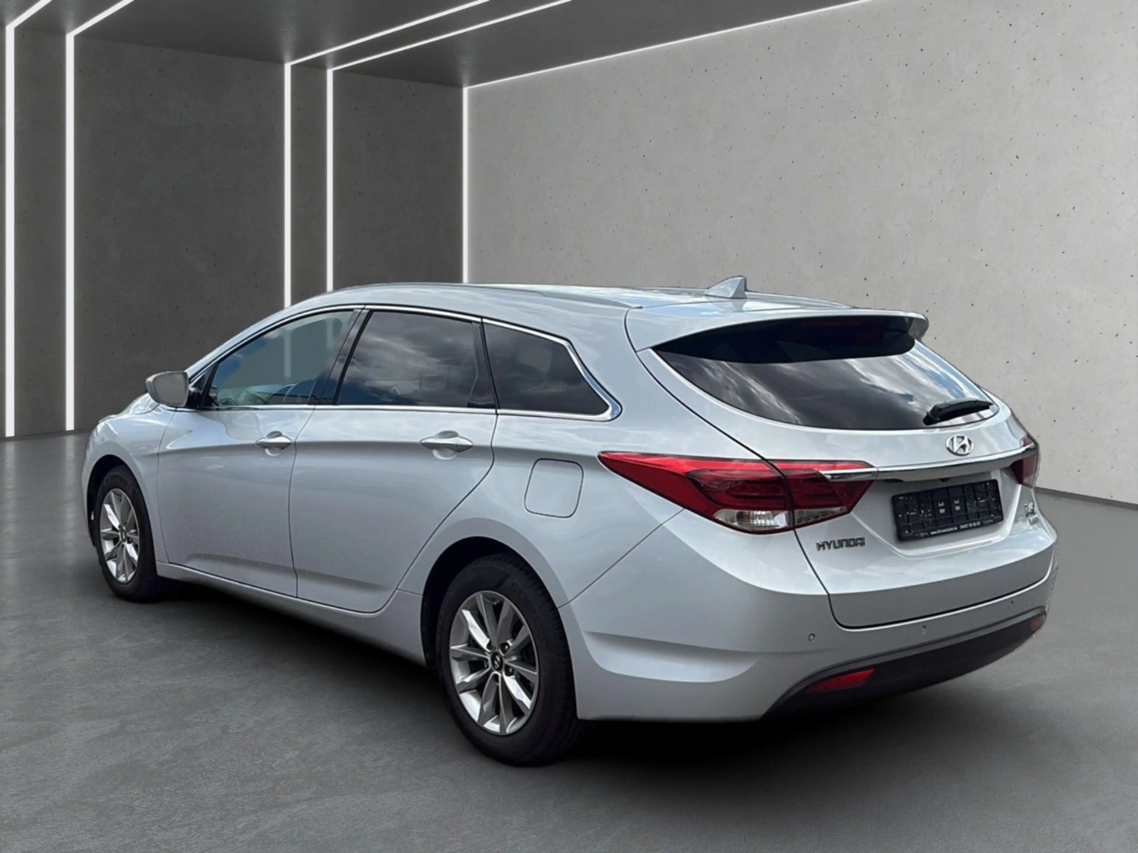 Hyundai i40 cw blue Trend Wagen Nr 111 — photo 5