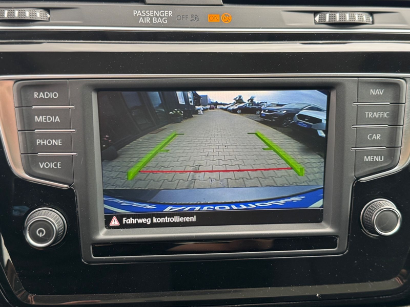 Volkswagen Touran 1.6 TDI Sound BMT+7 Sitzer+Finanzierung+ — photo 15