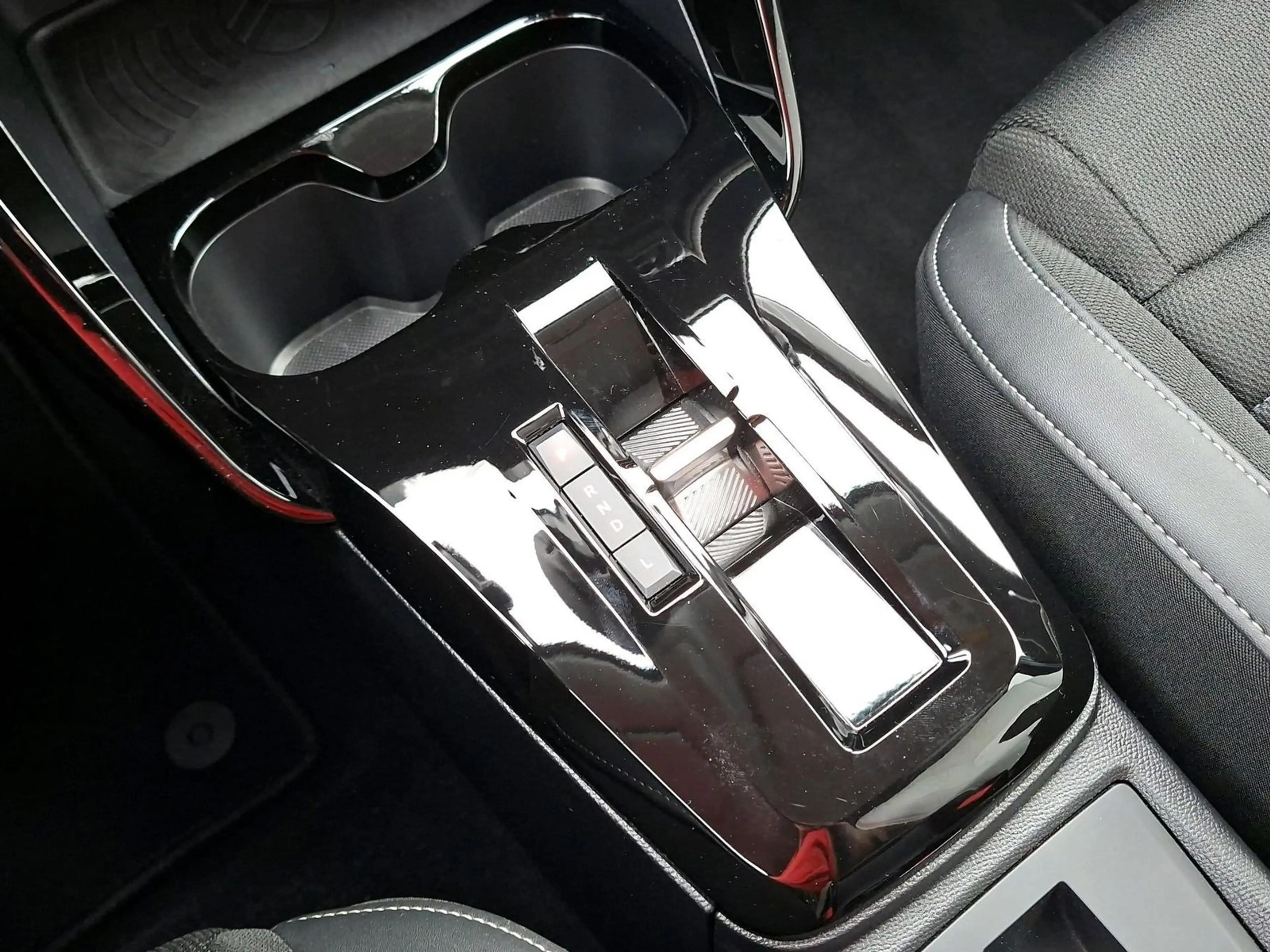Citroen C3 Aircross Max Hybrid 145 eDSC6 Kamera Navi SHZ — photo 11