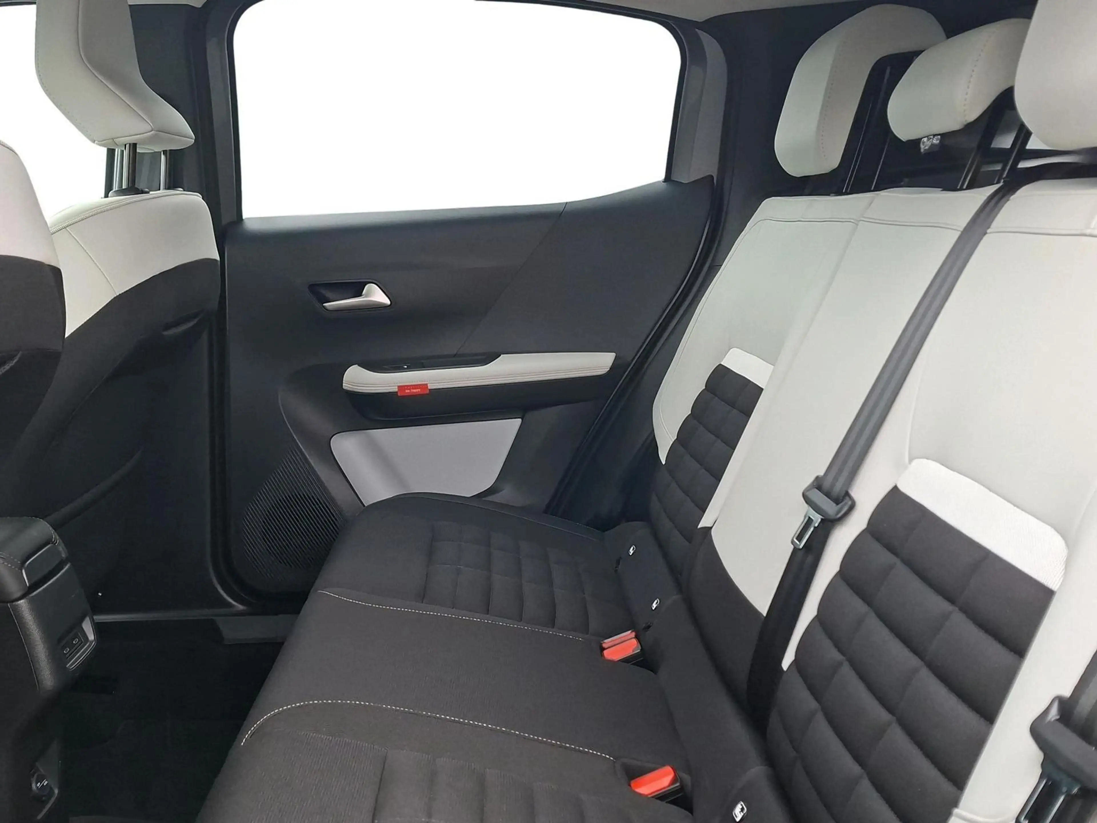 Citroen C3 Aircross Max Hybrid 145 eDSC6 Kamera Navi SHZ — photo 8