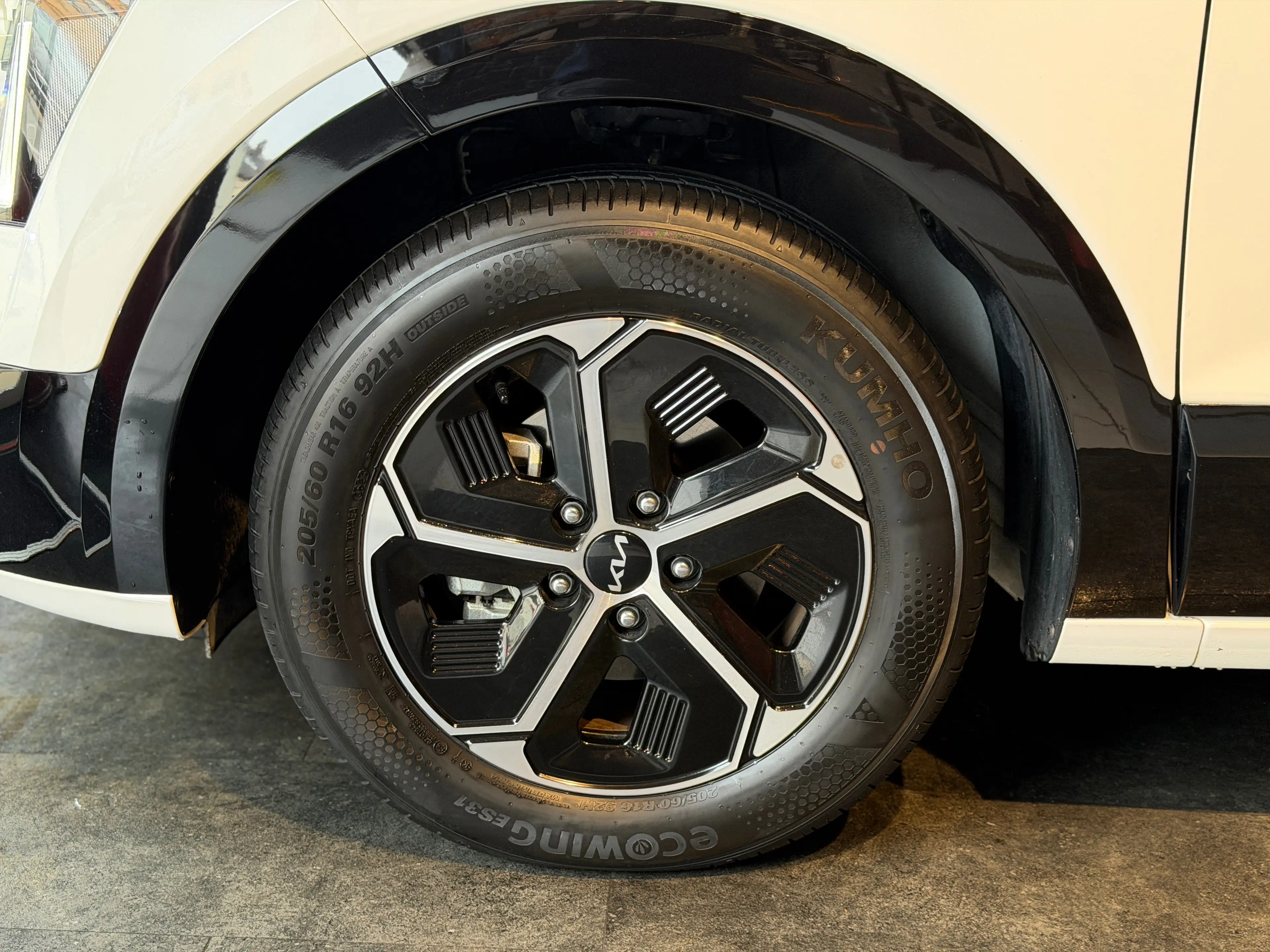Kia Niro HEV 1.6 GDi * 17.000 KM * GARANTIE KIA 2032 * CAMERA * 1ER PROPRIETAIRE — photo 10