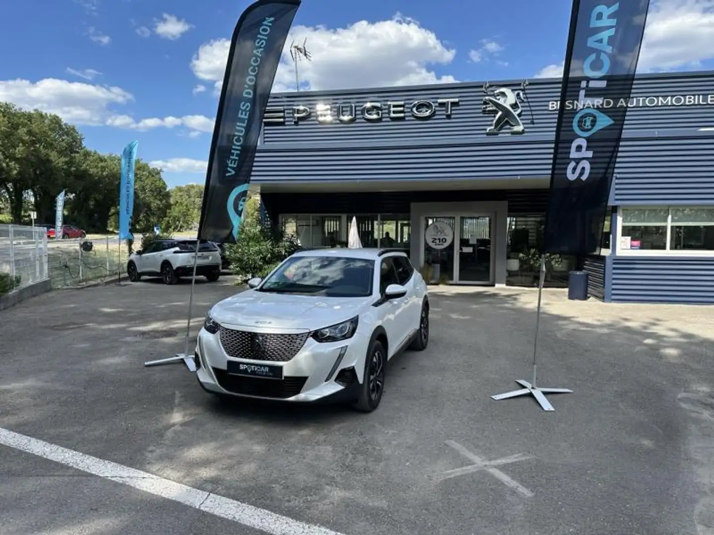 Peugeot e-2008 e-2008 136ch Allure Pack Blanc - 1