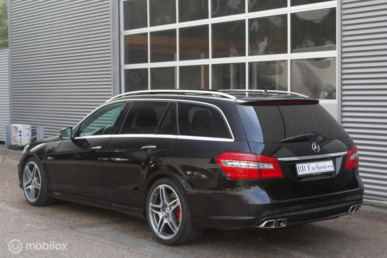 Mercedes-Benz E 63 AMG Estate Zwart - 2