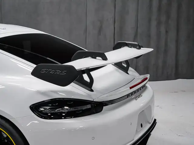 Porsche 718 Cayman 2025 — photo 8