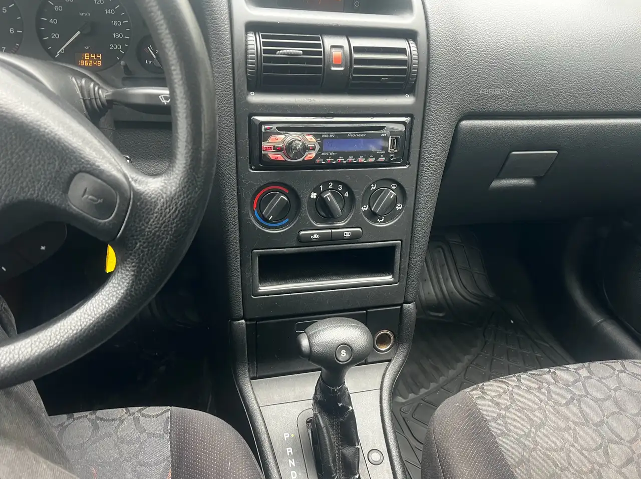 Opel Astra Automatik GL, foto 6