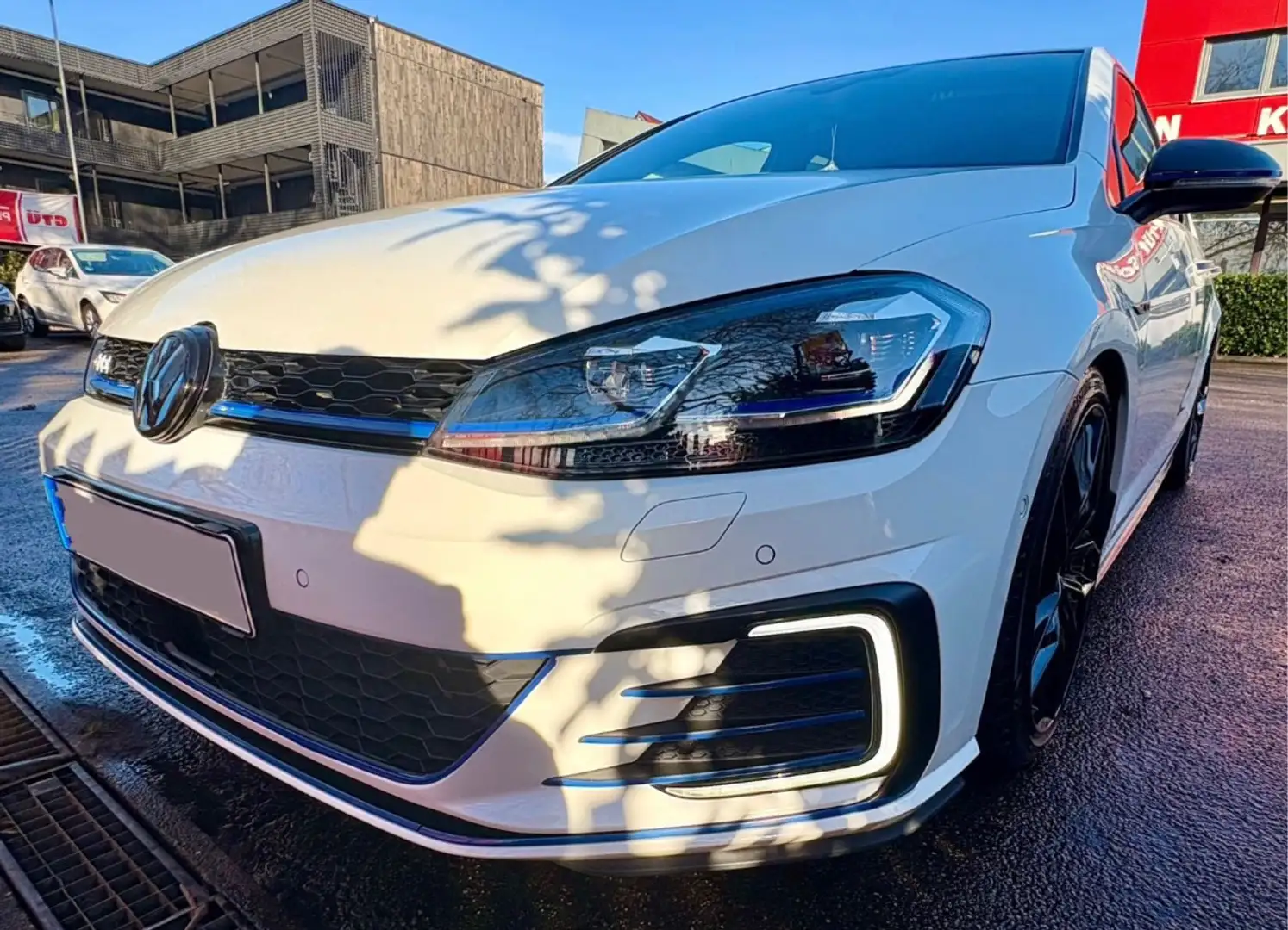 Volkswagen Golf GTE VW Golf 7 GTE +NEUE HV BATTERIE+VOLLAUSSTATTUNG Weiß - 1