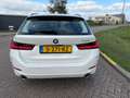 BMW 330 3-serie Touring 330e_LEER_NAVI_CAMERA_NETTE AUTO Wit - thumbnail 11