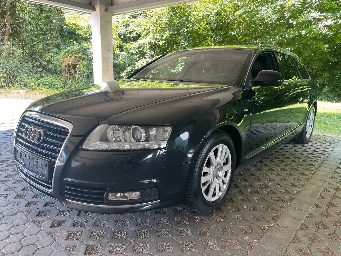Audi A6 Avant 2.0 TDI S-line Noir - 1
