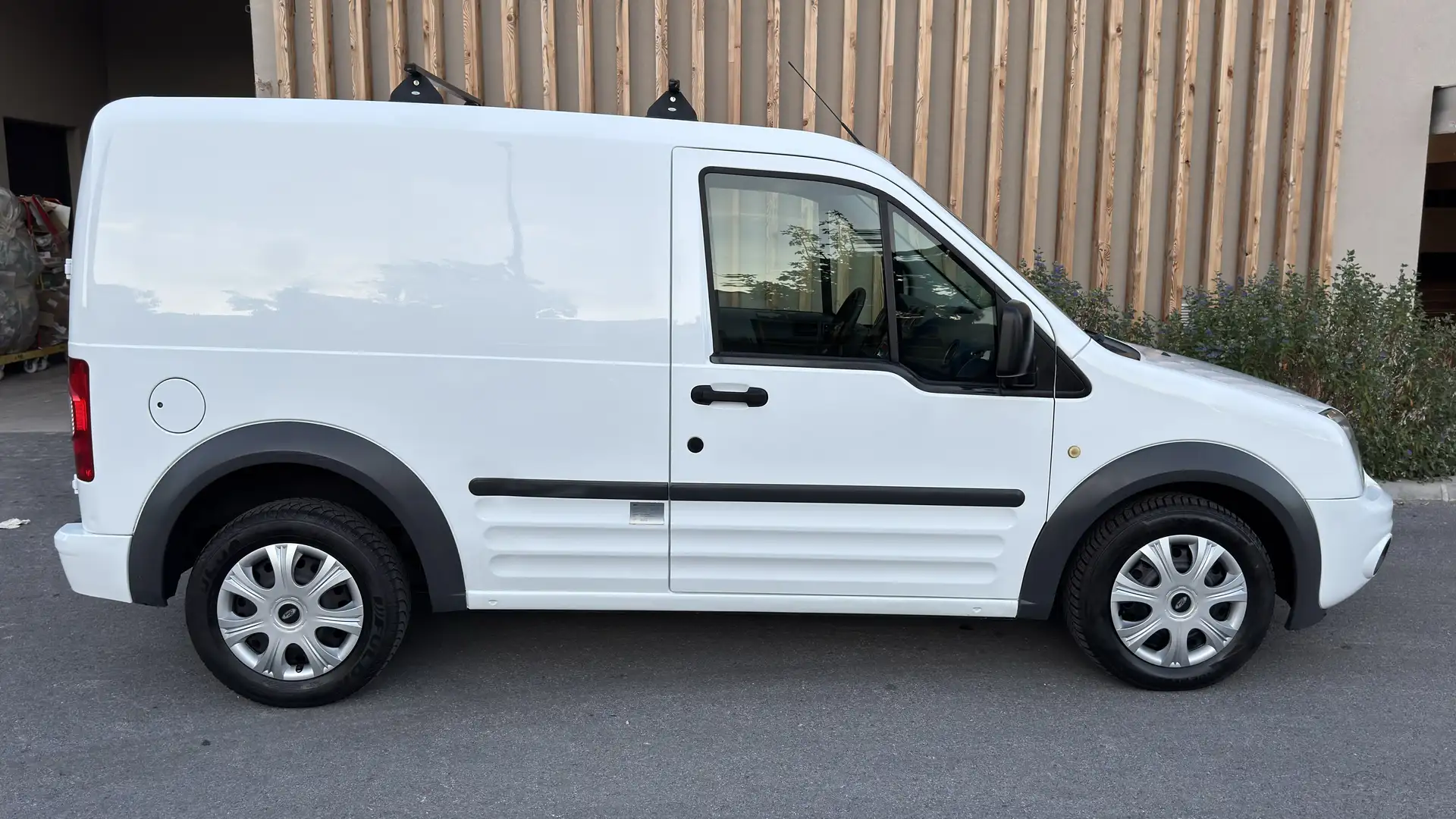 Ford Transit Connect 1.8 TDCI **NEUES PICKERL+ZAHNRIEMEN** - 2