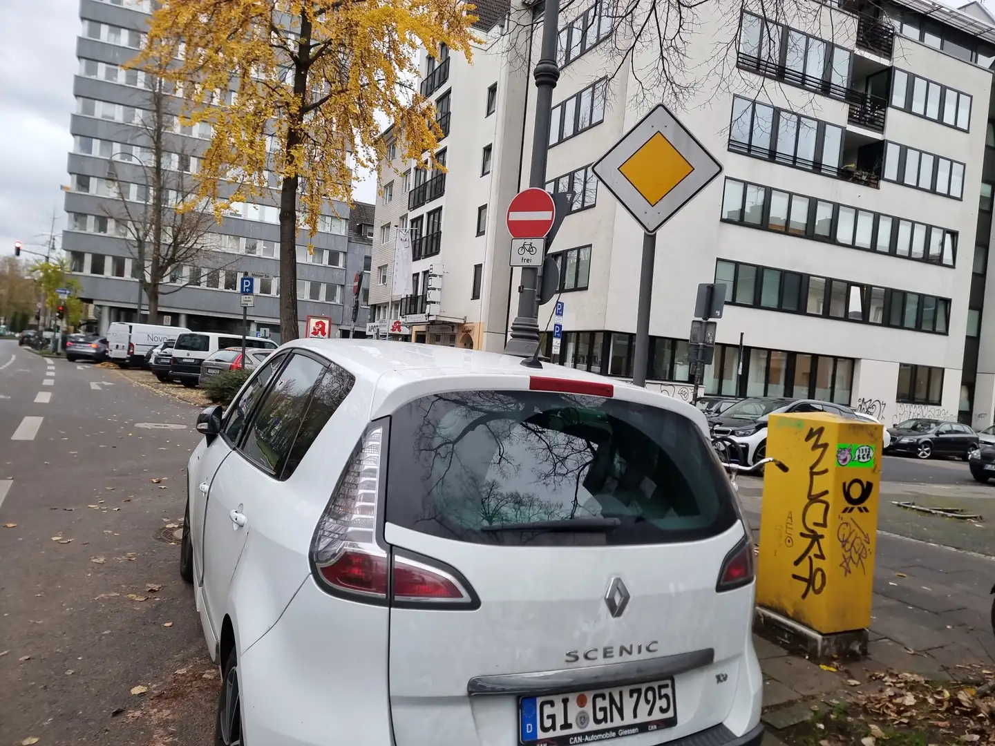 Renault Scenic 1.6 Weiß - 2