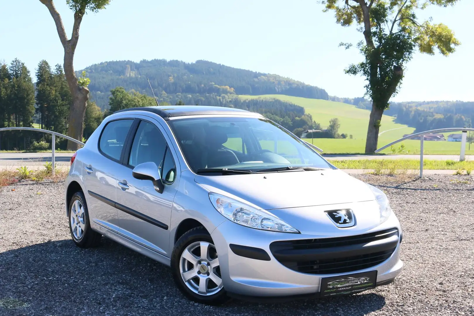 Peugeot 207 Tendance*Panoramadach*Top Zustand*8 fach bereift Grau - 1