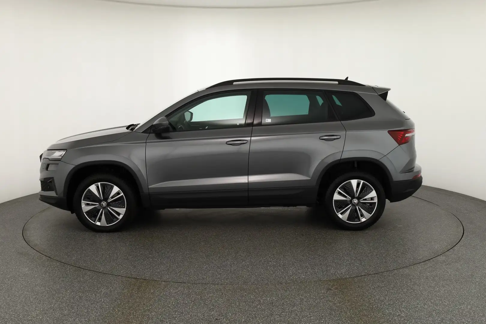 Skoda Karoq 1.5 TSI DSG LED Navi Kamera Tempomat Grau - 2