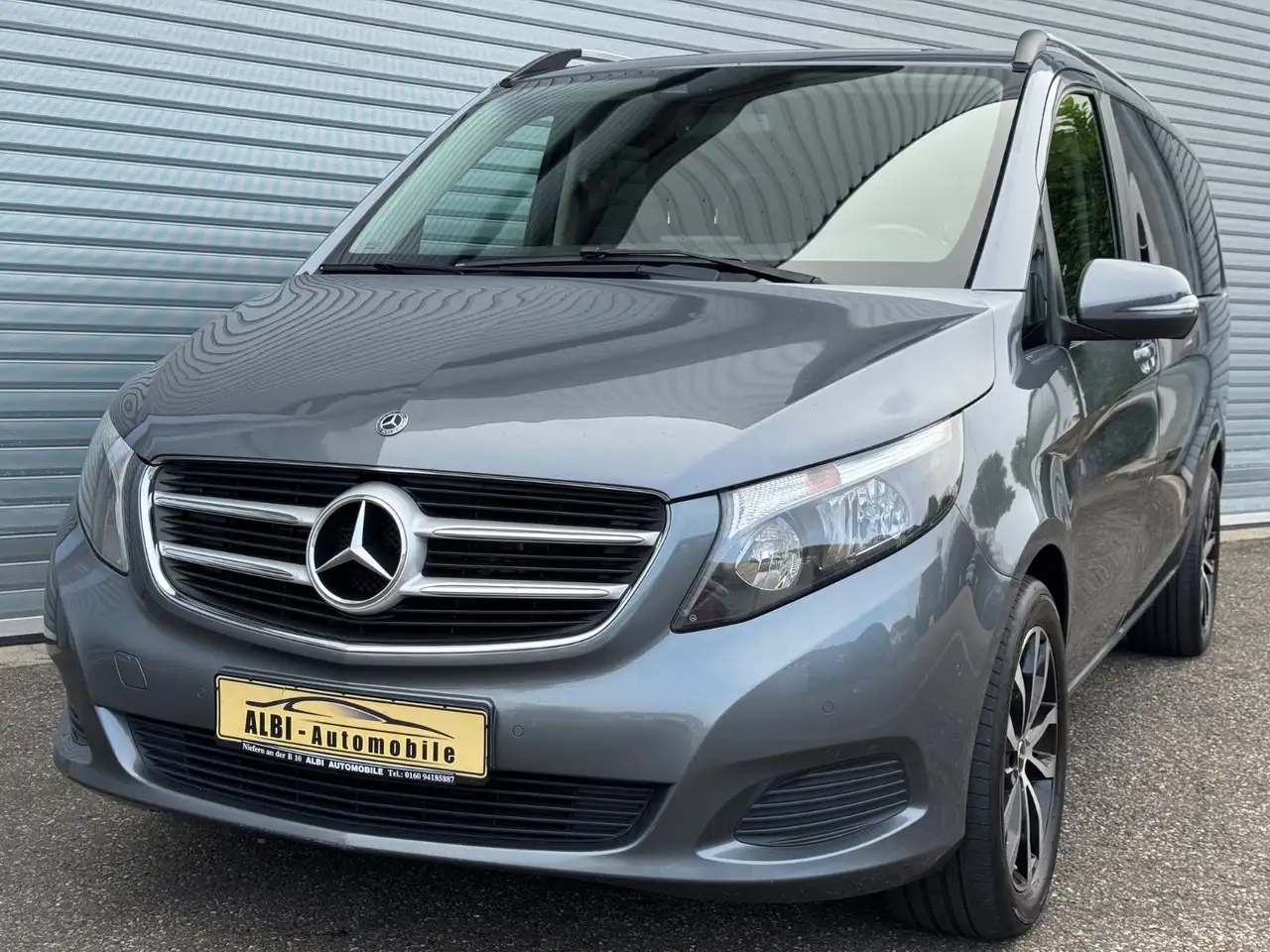 Mercedes-Benz V 250