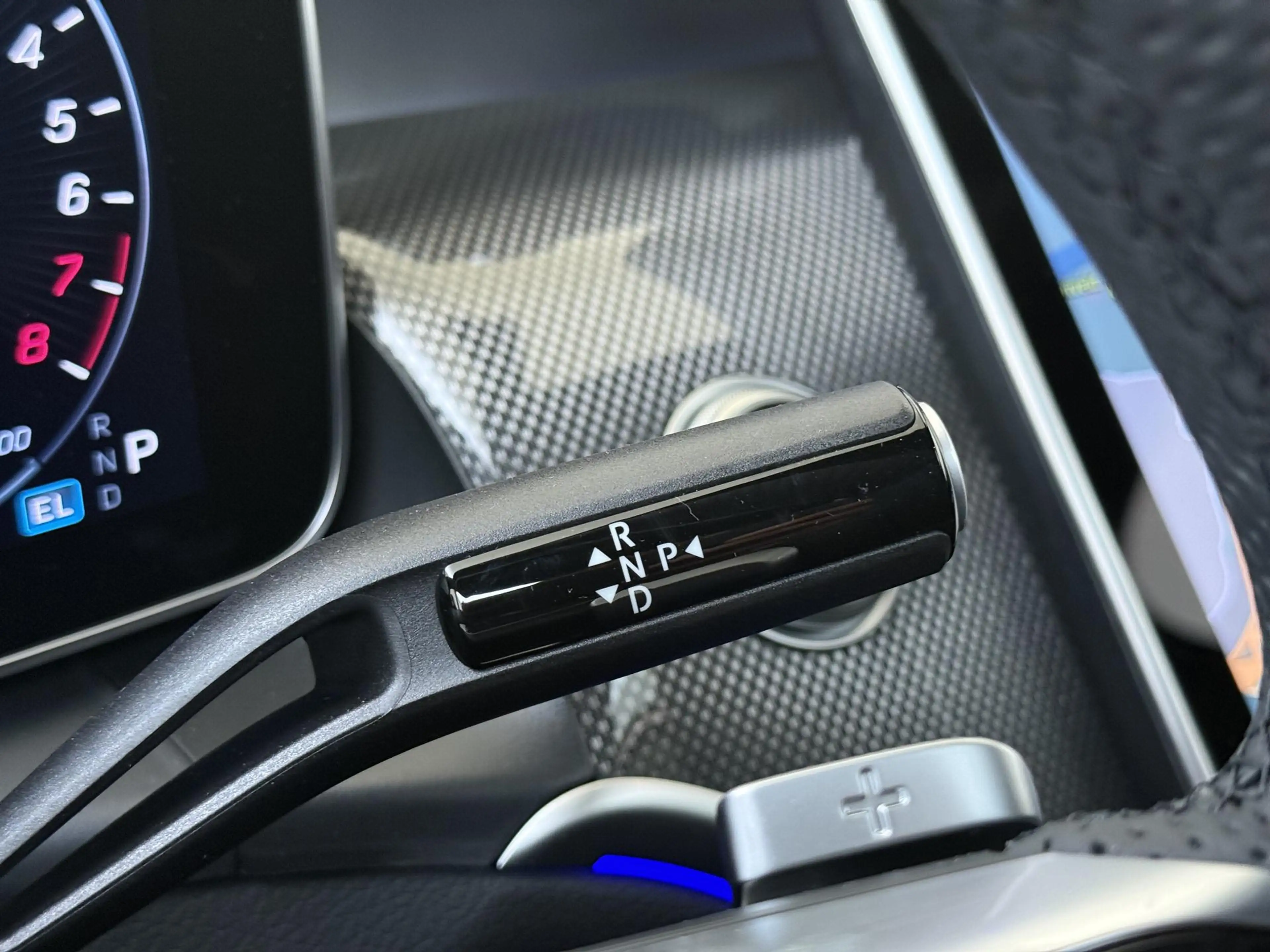 Mercedes-Benz GLC 300 300e 4MATIC Business Solution AMG — photo 14