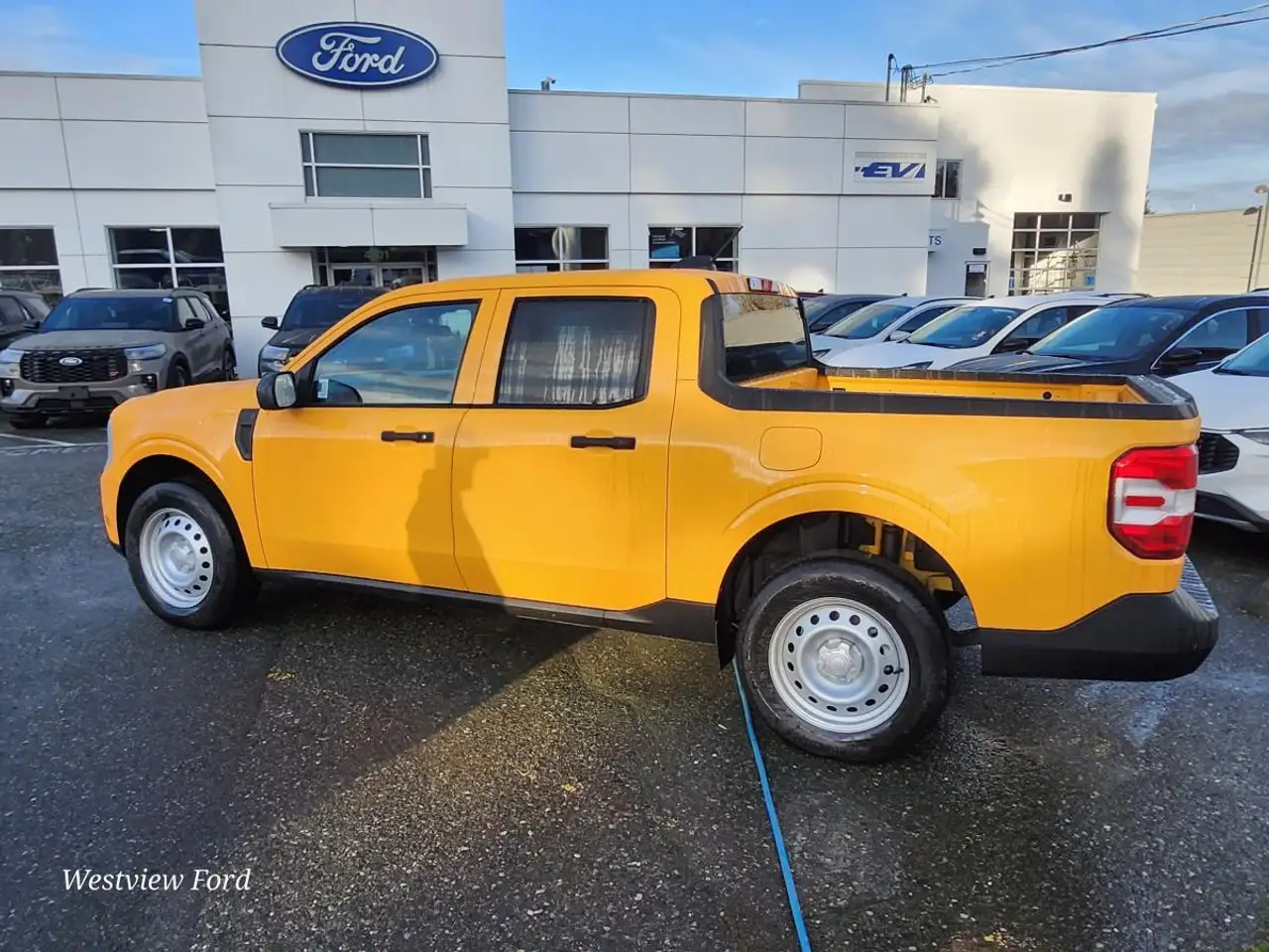 Ford Maverick снимка Ford Maverick