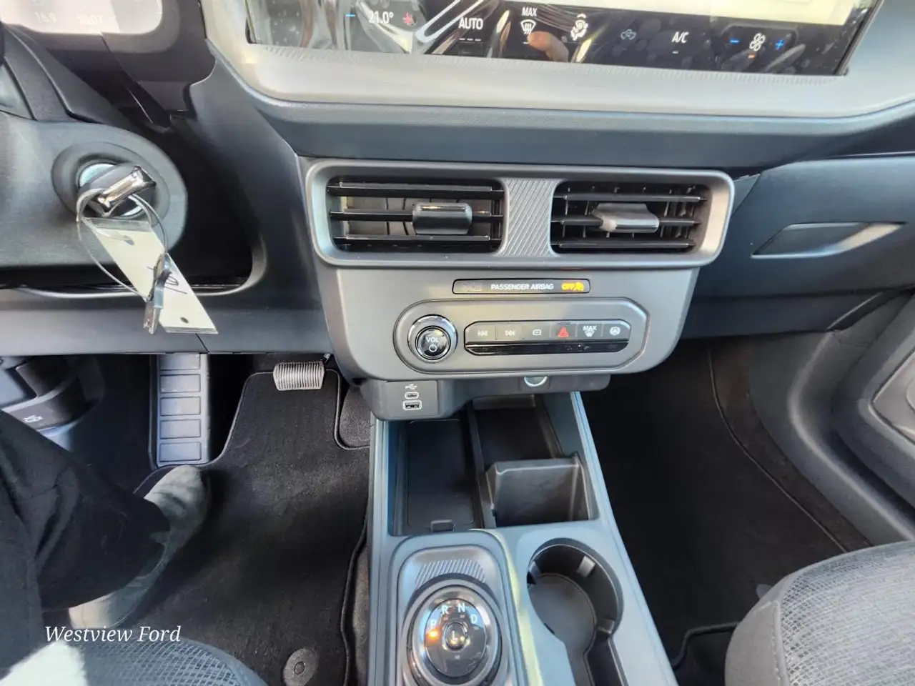 Ford Maverick снимка Ford Maverick