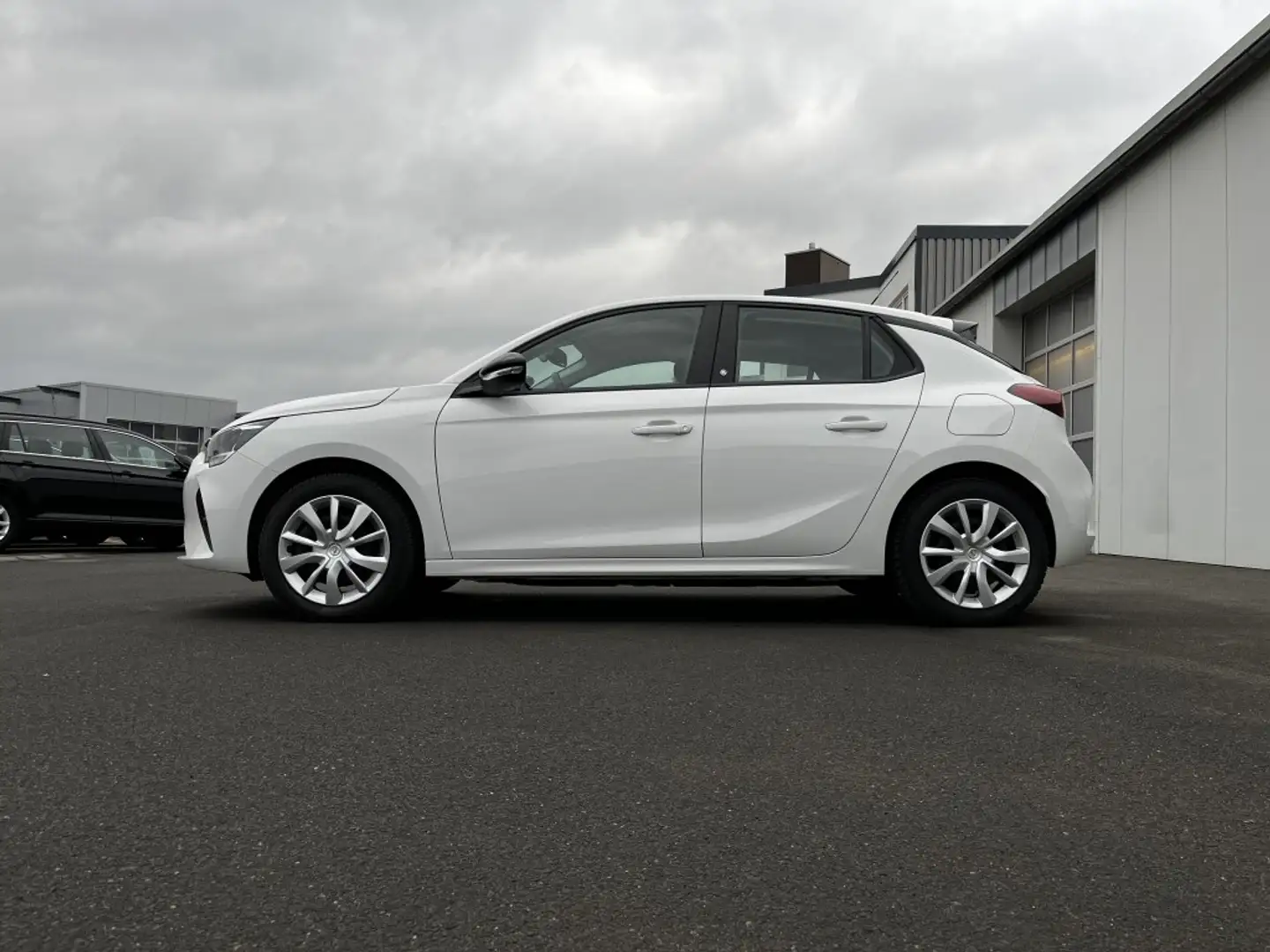 Opel Corsa e Edition 77€ m. 20% Anzahlung CCS PDC SHZ DAB T Weiß - 2