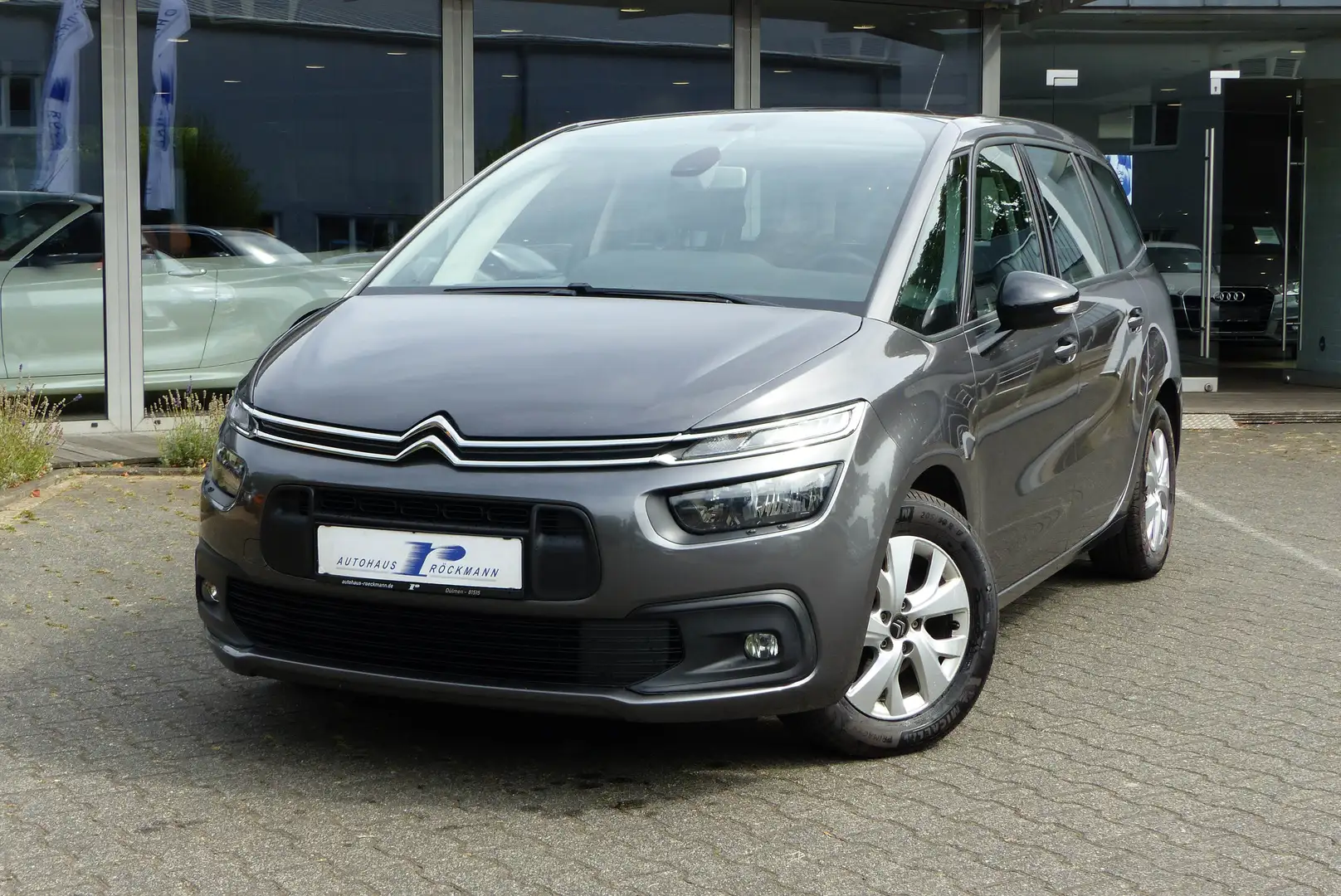 Citroen Grand C4 SpaceTourer 7 Sitzer Navi DAB App PDC SHZ Tempo Grau - 2