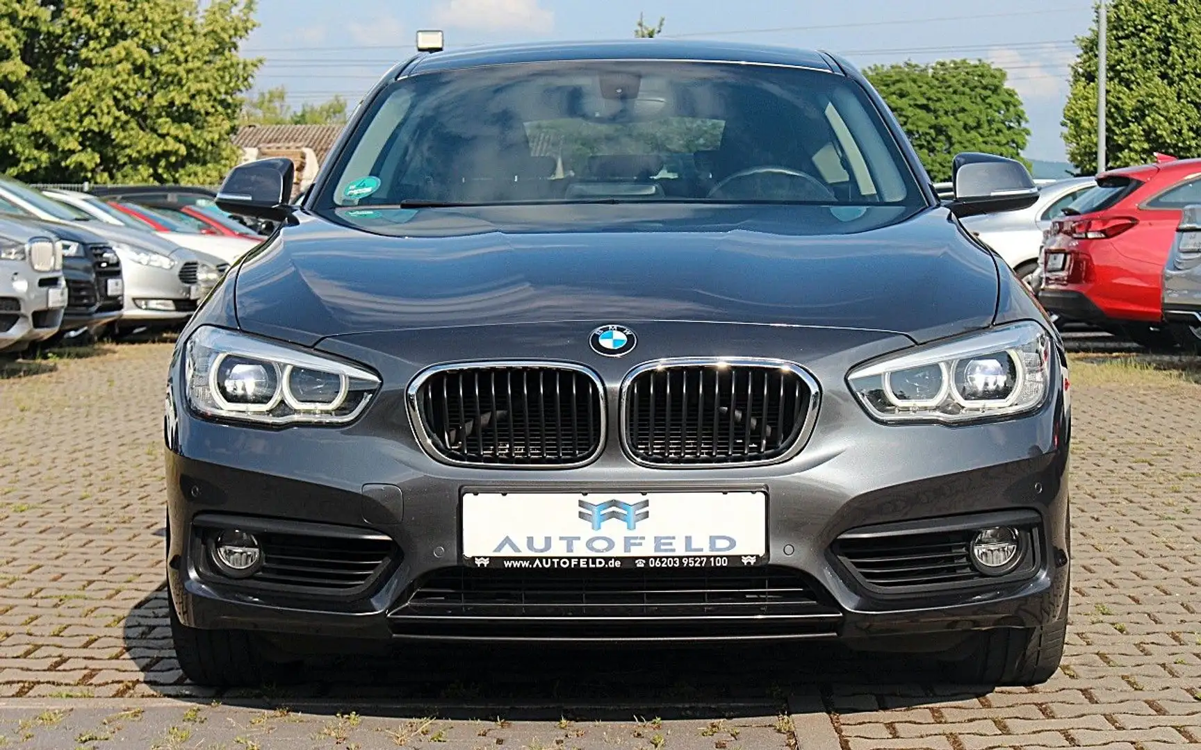 BMW 120 d/VOLL SHEFT/LED/NAVI/SHZ/PDC/RCAM/8FACH/BT/ Grau - 2