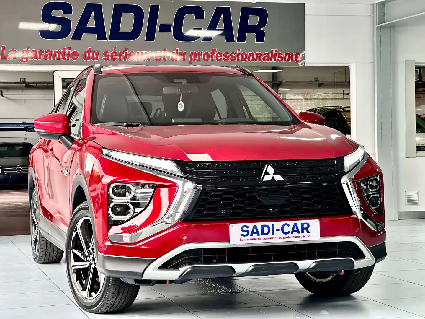 Mitsubishi Eclipse Cross PHEV HYBRID 2,4 Mivec Twin Mot 4WD CVT - INTENSE Rouge - 1