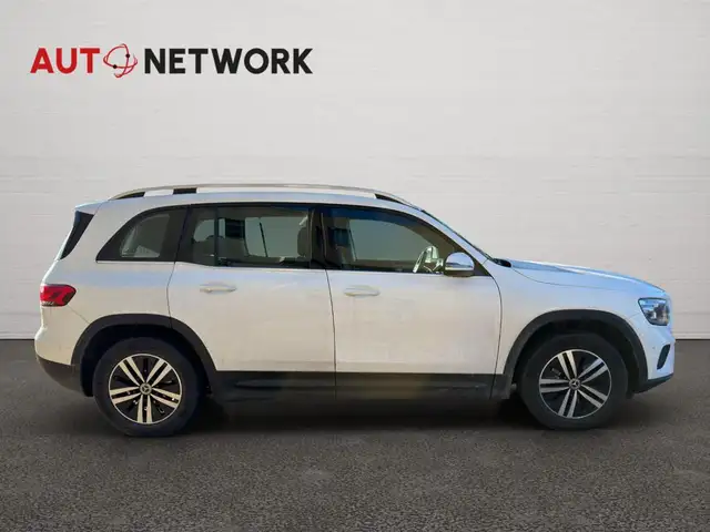 Mercedes-Benz GLB view 6