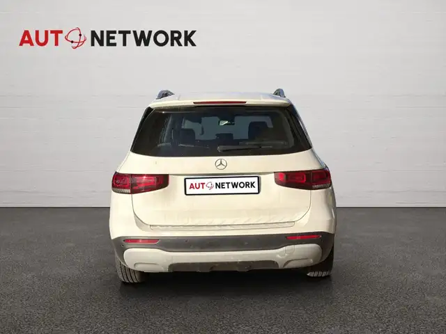 Mercedes-Benz GLB view 7