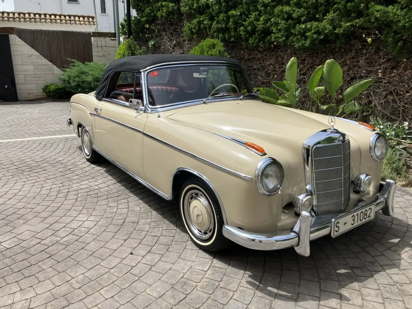 Mercedes-Benz 220 Descapotable Manual de 2 Puertas Бежевий - 2