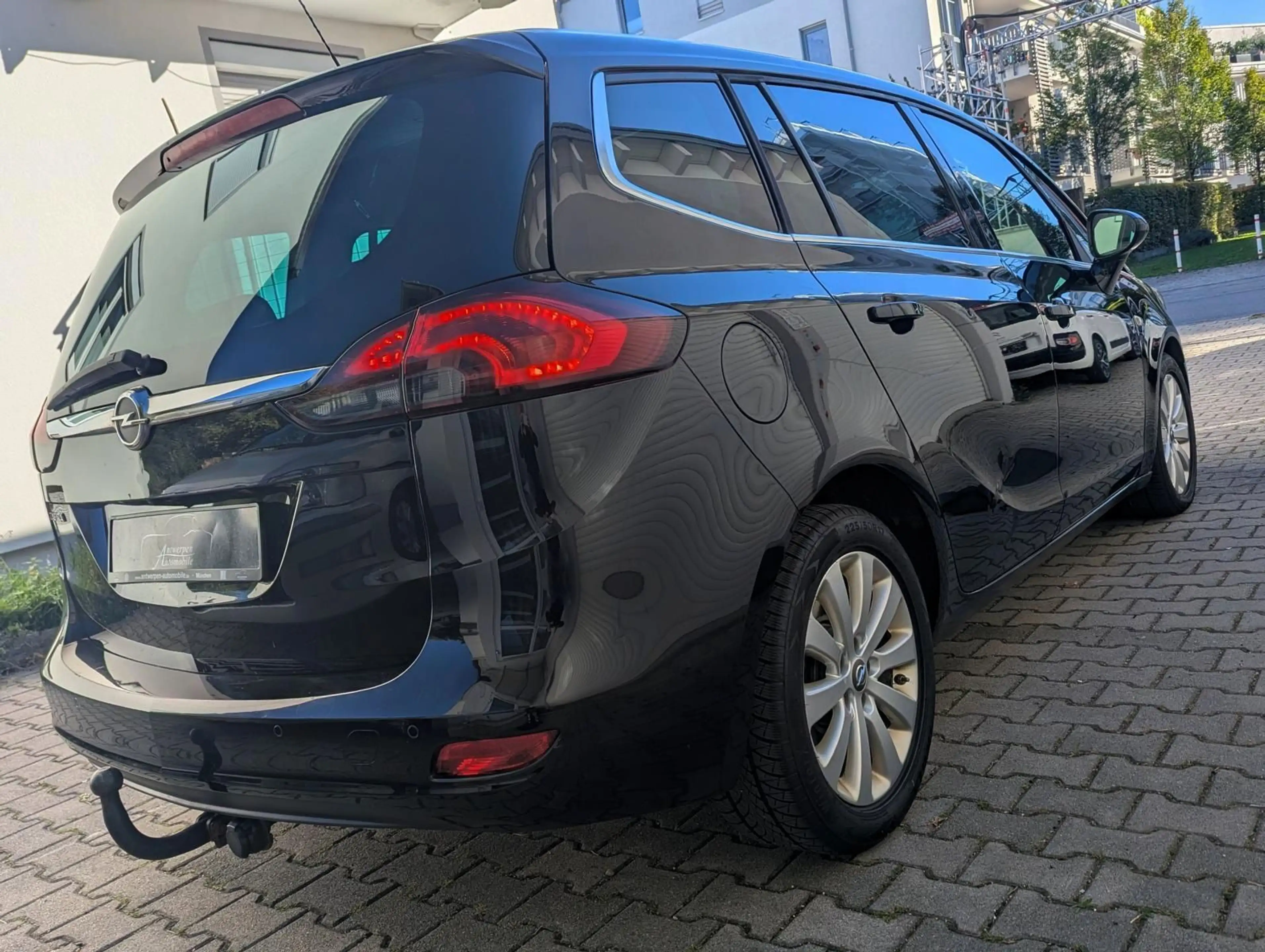 Opel Zafira 2.0*CDTI*Navi*Automat*ACC*Carplay*7Sitzer — photo 4