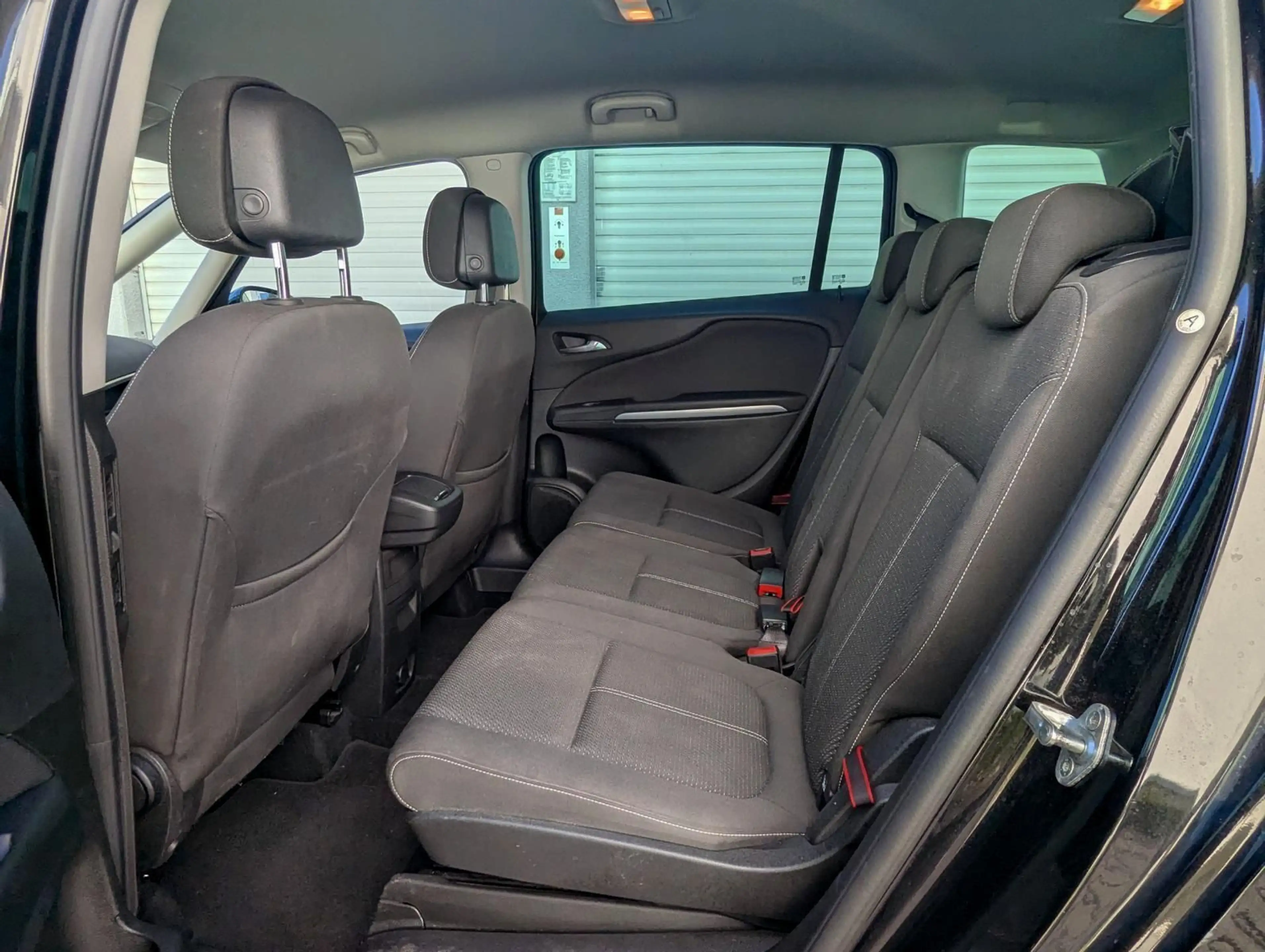 Opel Zafira 2.0*CDTI*Navi*Automat*ACC*Carplay*7Sitzer — photo 8