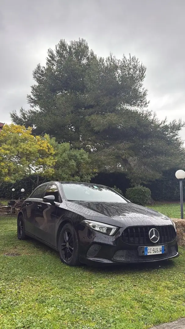 Mercedes-Benz A 160 sport edition night - 2