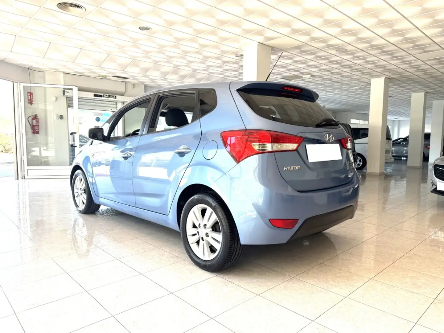 Hyundai iX20 1.6CRDI GLS Bluedrive Comfort Azul - 2