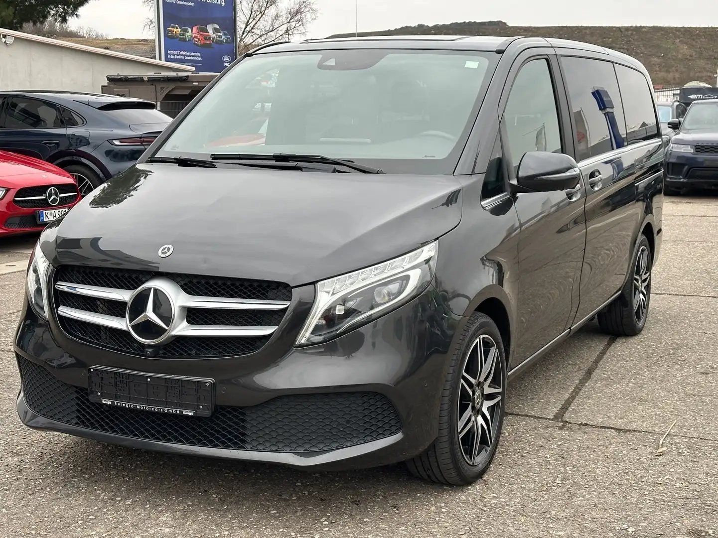 Mercedes-Benz V 220 V 300d AVANTGARDE lang/8Sit/Leder/360°/LED/1Hand Gri - 2
