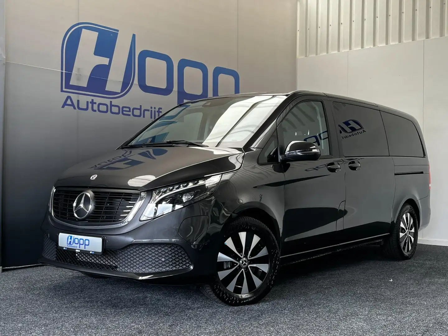 Mercedes-Benz EQV 300 L2 - 8 Pers. - Elec. klep - Adap. Cruise - Camera Grijs - 1