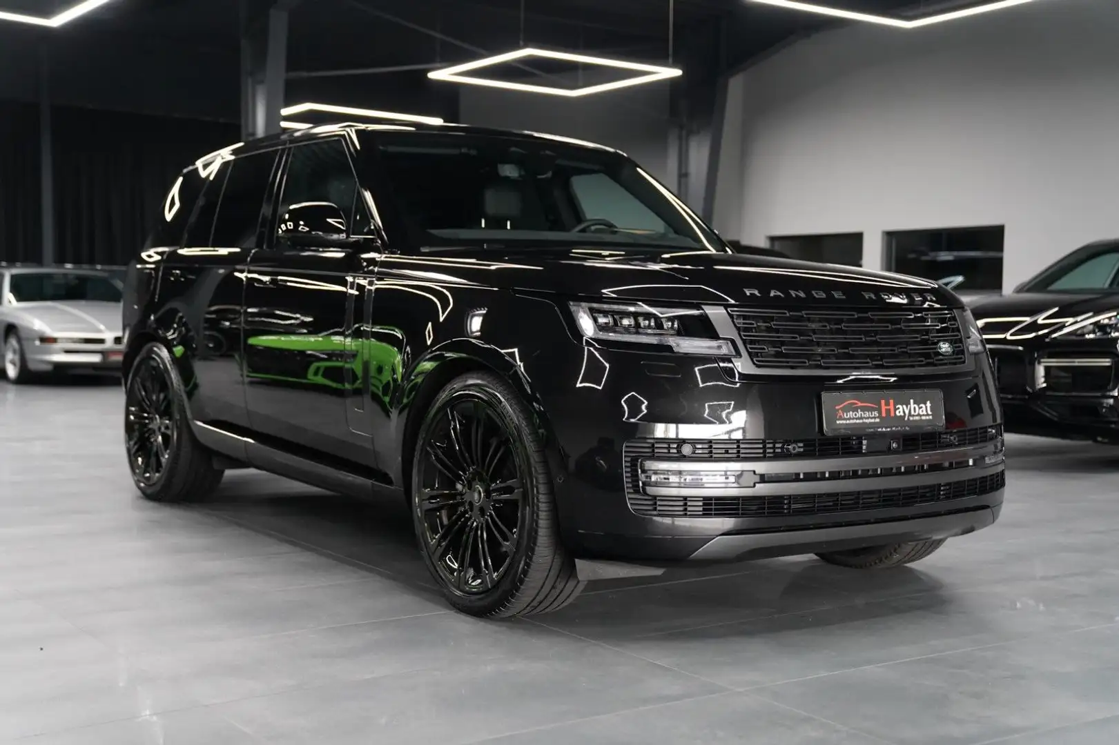 Land Rover Range Rover D350 HSE Black-Pano-Sitzklima-23" Black - 1