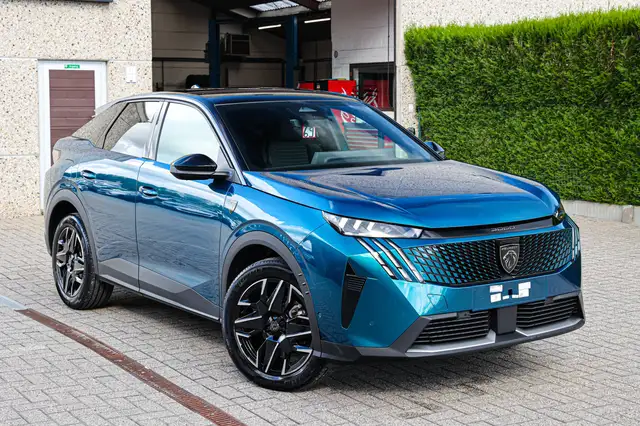 Peugeot 3008 view 3