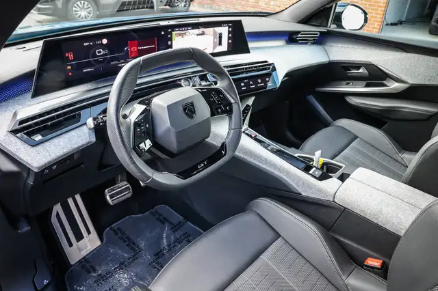 Peugeot 3008 view 11
