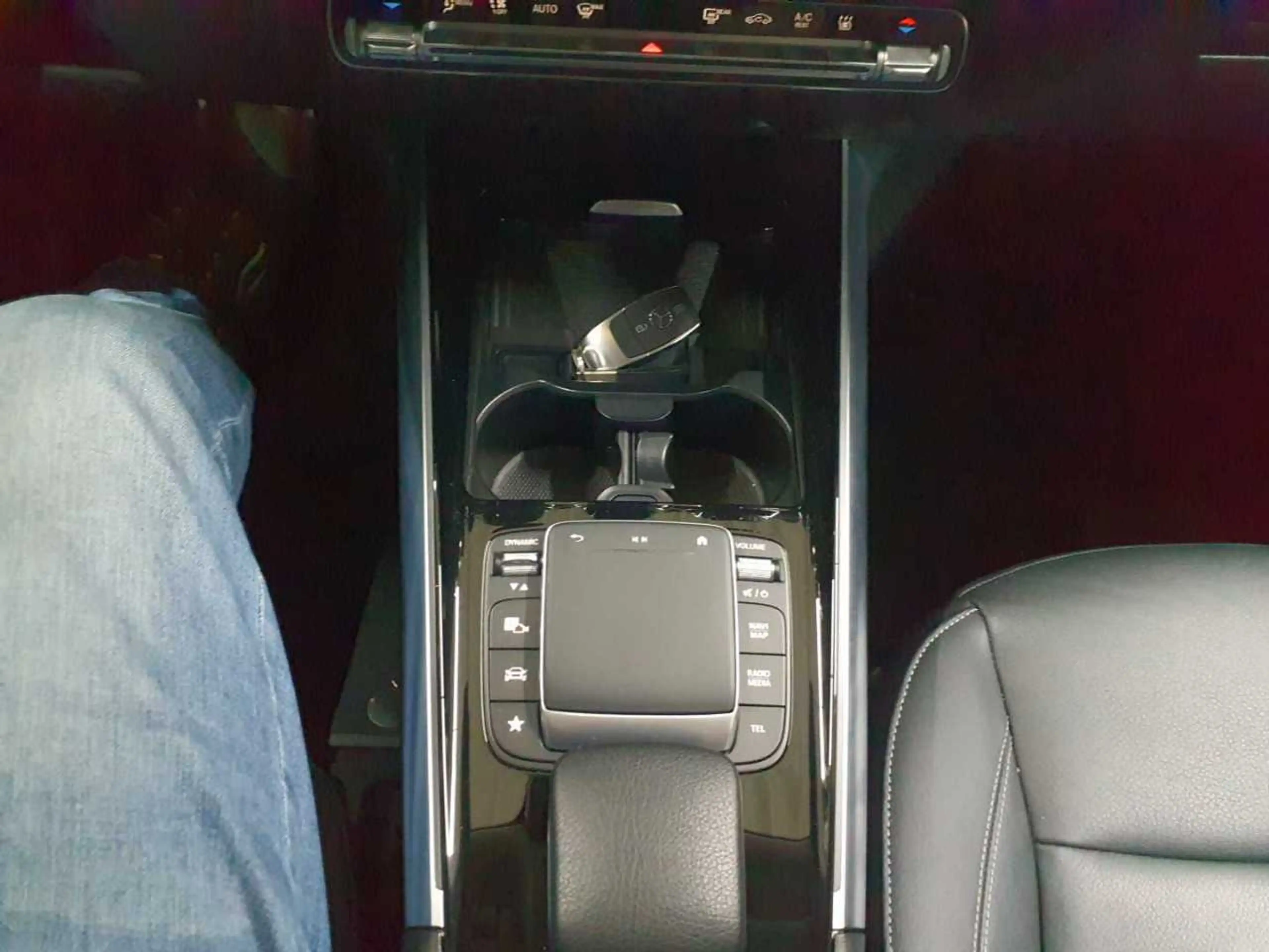 Mercedes-Benz GLA 250 GLA 250 e 8G- AMG AHK LED BusiP AssiP — photo 10