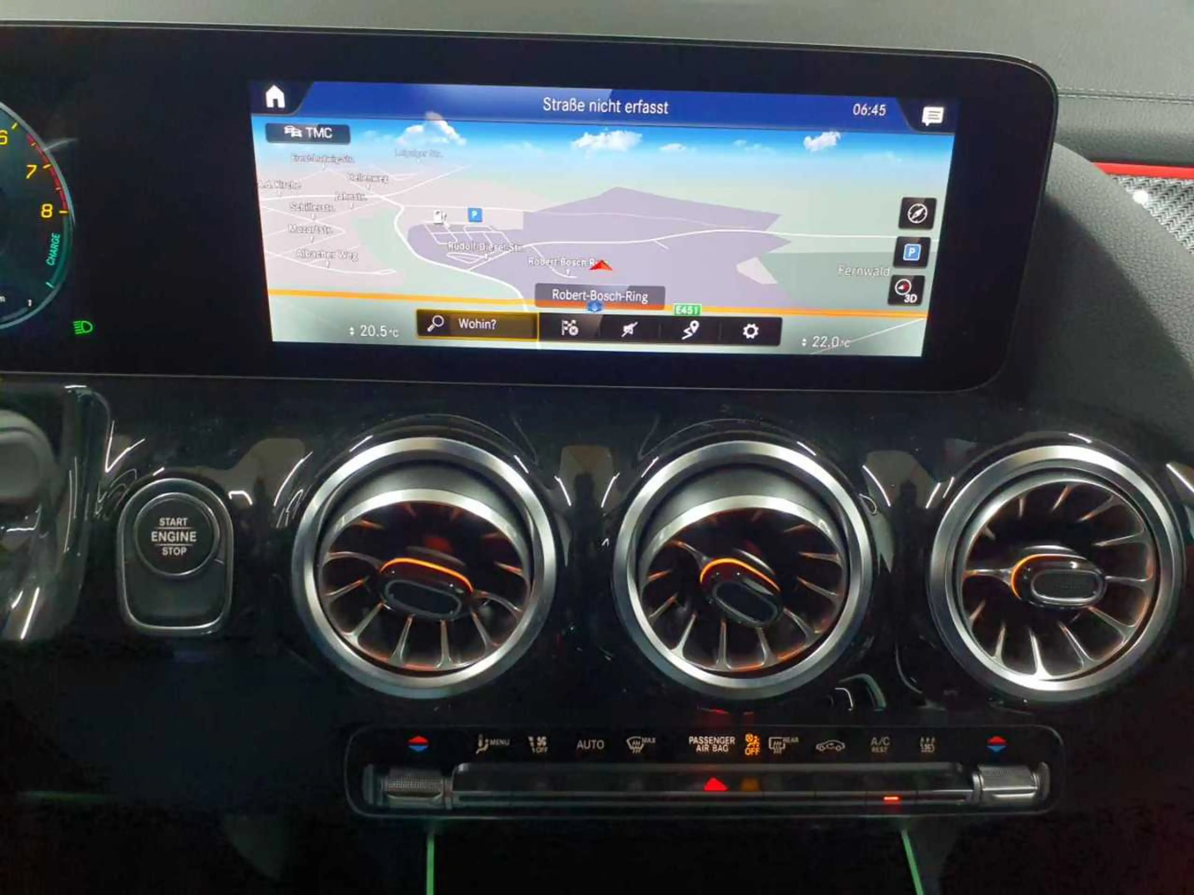 Mercedes-Benz GLA 250 GLA 250 e 8G- AMG AHK LED BusiP AssiP — photo 12