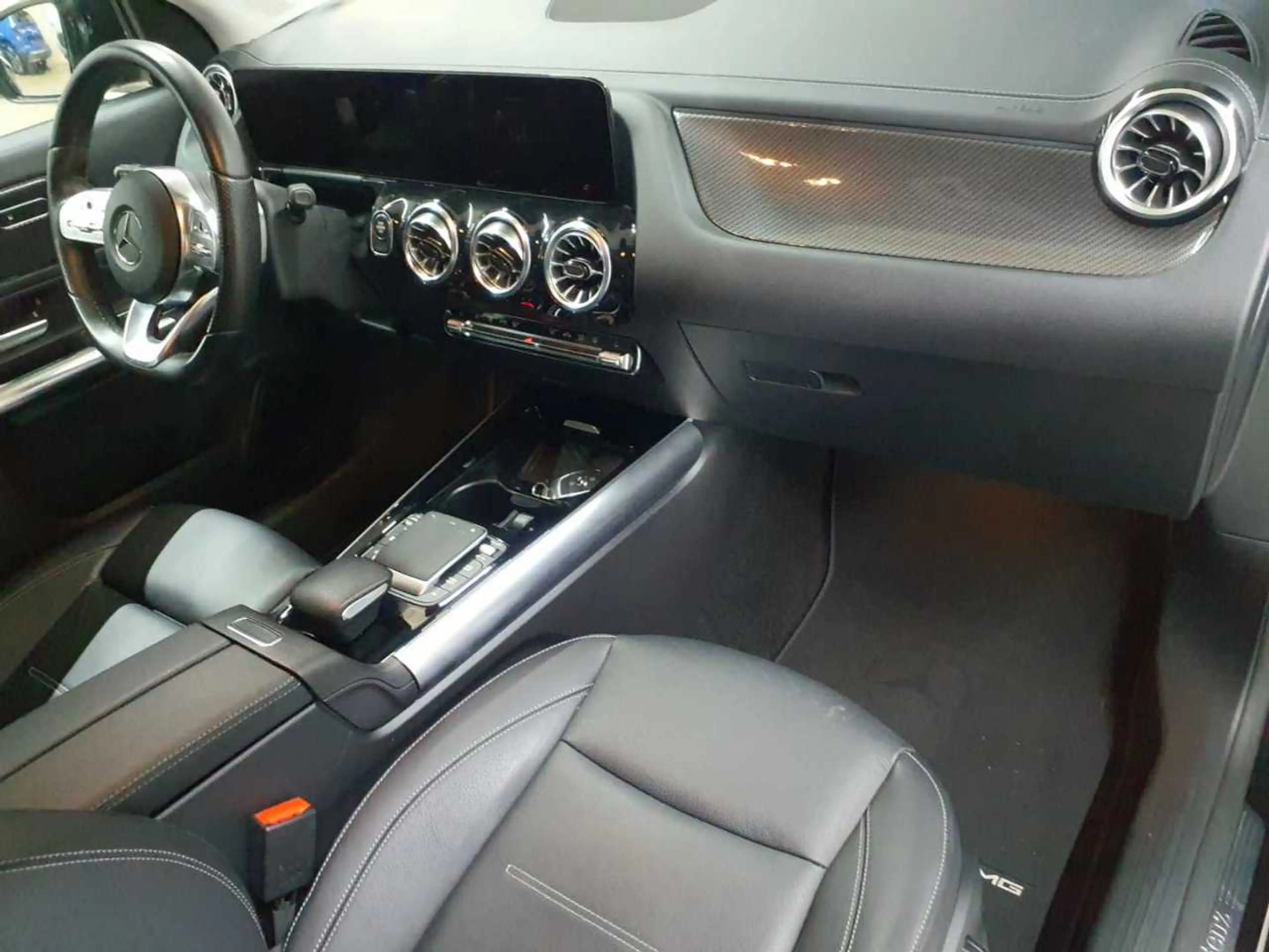 Mercedes-Benz GLA 250 GLA 250 e 8G- AMG AHK LED BusiP AssiP — photo 9