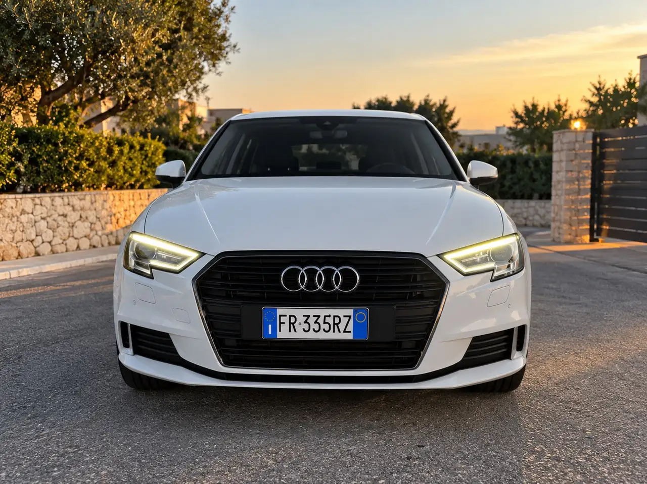 Audi A3 1.6 TDI Sportback S tronic sport — photo 1 of 6