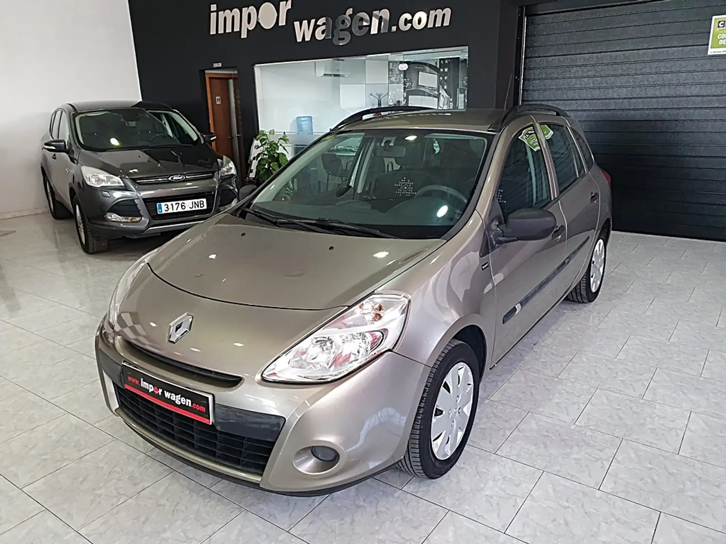 Renault Clio Grand Tour 1.2 Yahoo Gris - 1