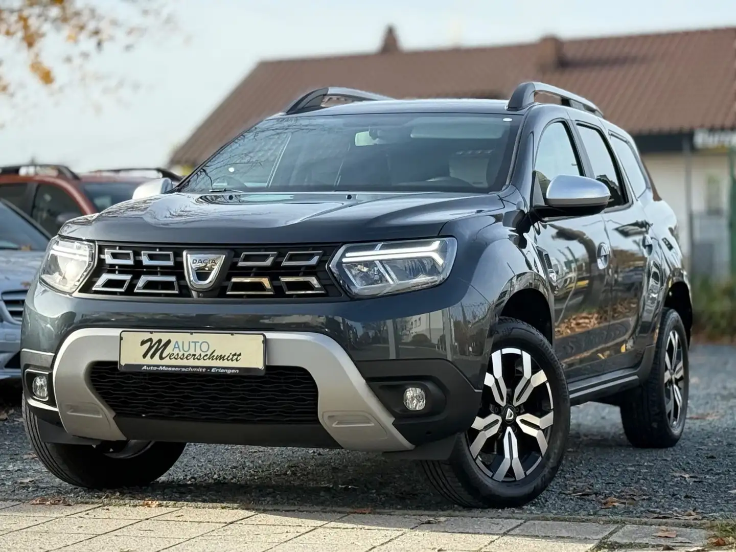 Dacia Duster II Prestige 4x2 NAVI 360 CAM SHZ KLIMA Grau - 2