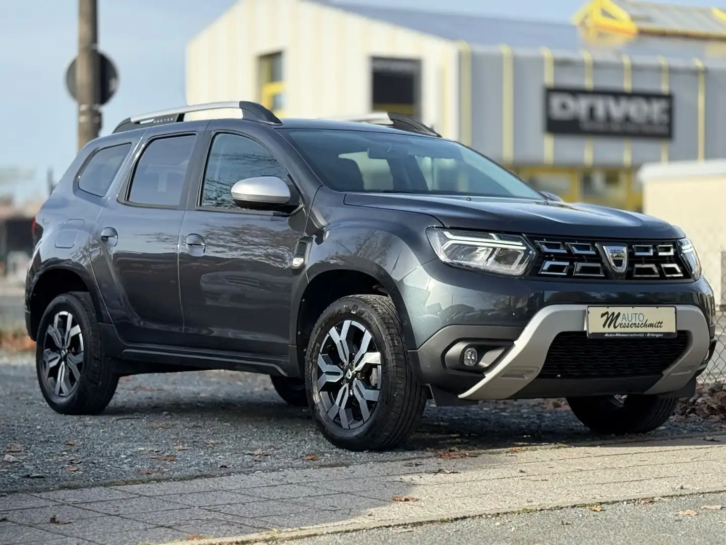 Dacia Duster II Prestige 4x2 NAVI 360 CAM SHZ KLIMA Grau - 1