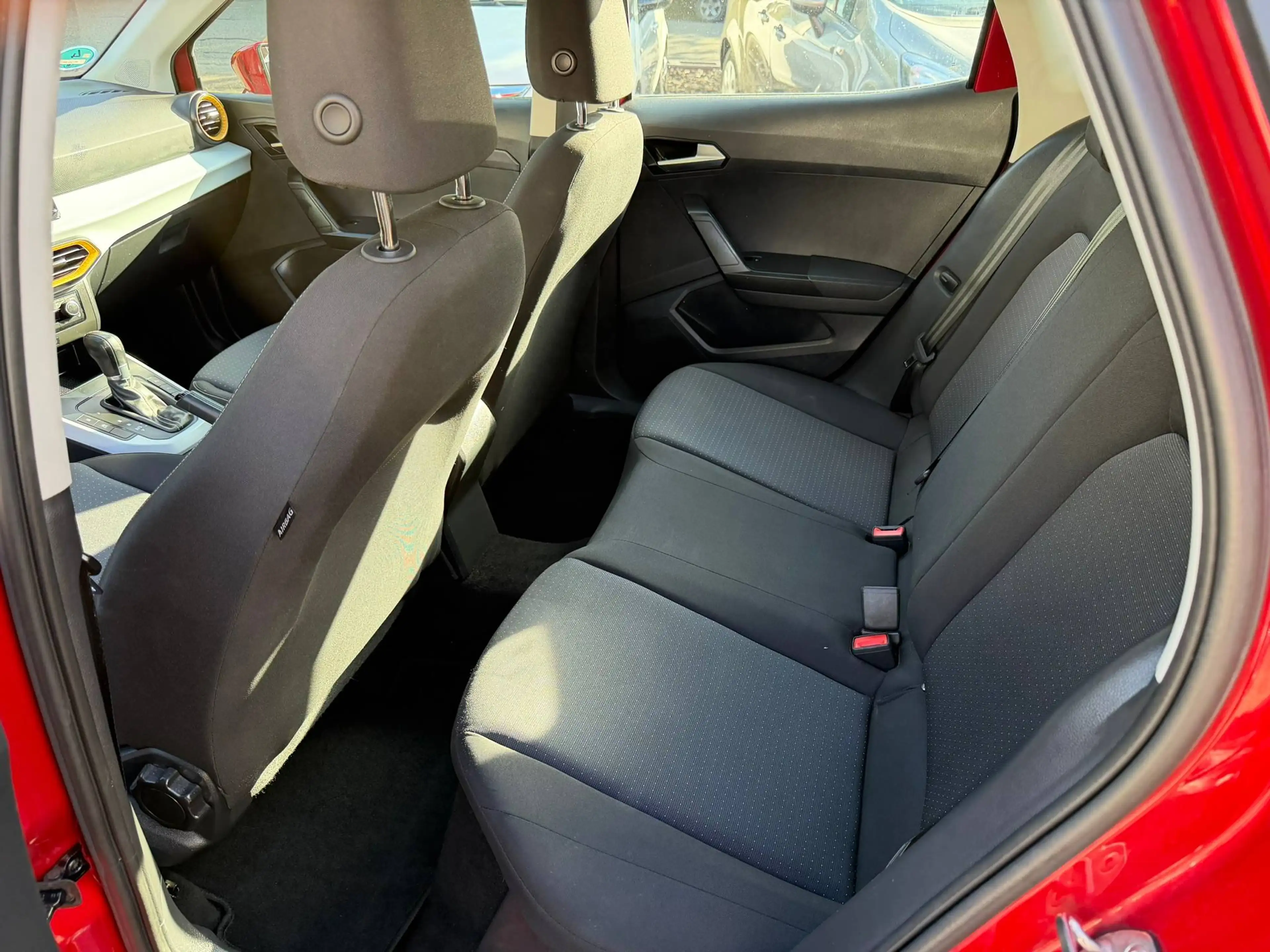 SEAT Arona 1.0 TSI Style DSG | ACC | Apple Carplay | Kamera | — photo 14