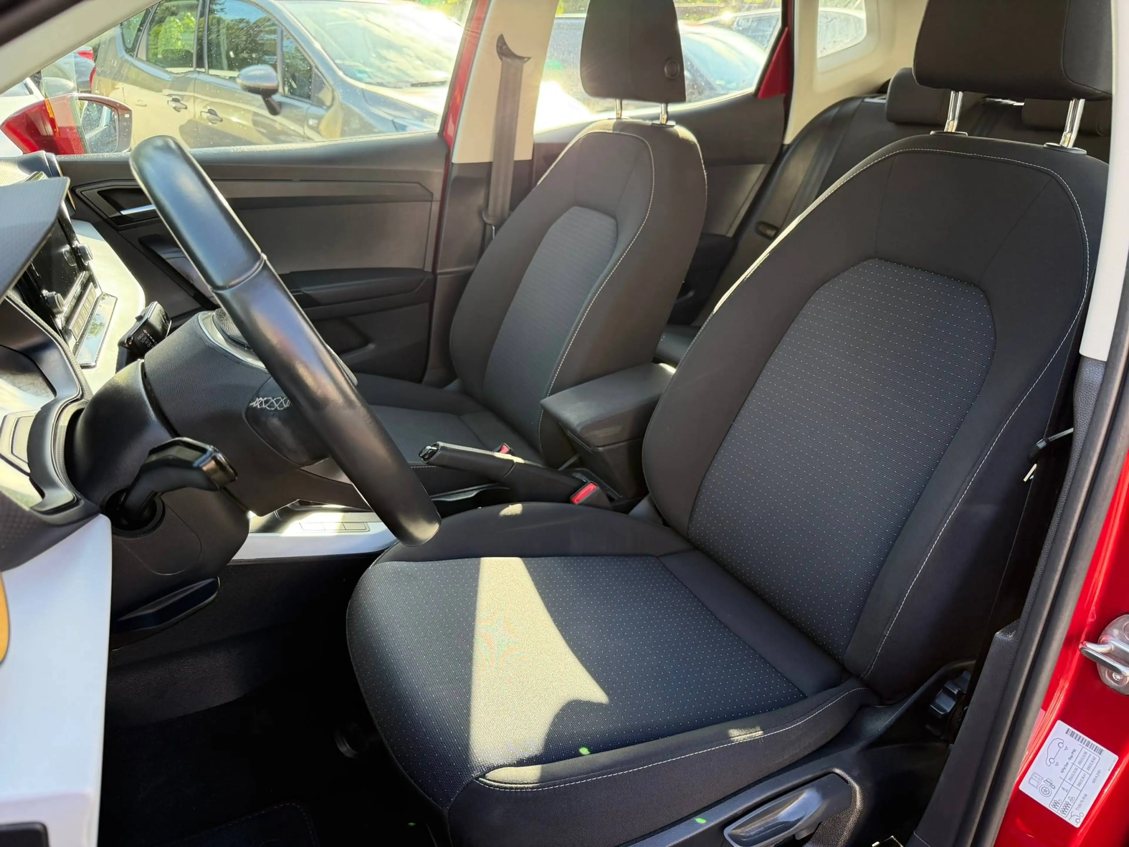 SEAT Arona 1.0 TSI Style DSG | ACC | Apple Carplay | Kamera | — photo 11