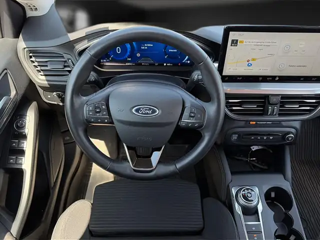 Ford Focus view 13