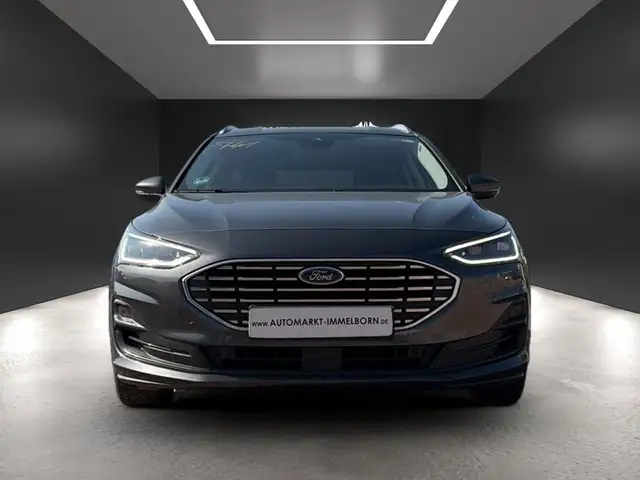 Ford Focus view 9