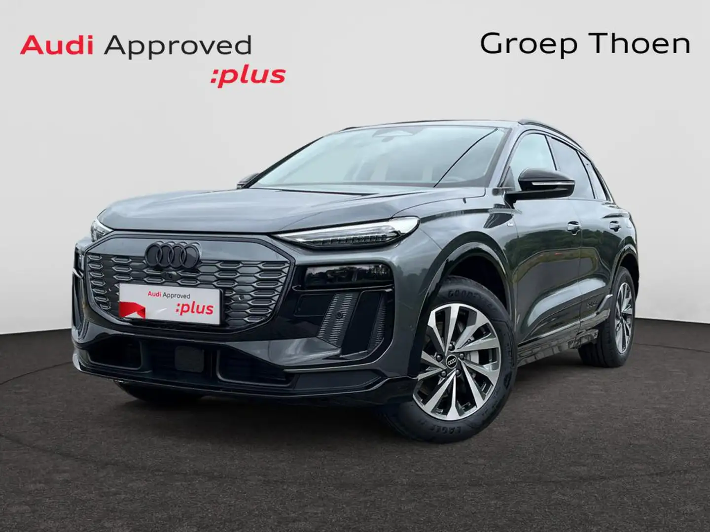 Audi Q6 e-tron e-tron Audi Q6 SUV Corporate S e-tron performance  225,00 kW Grijs - 1