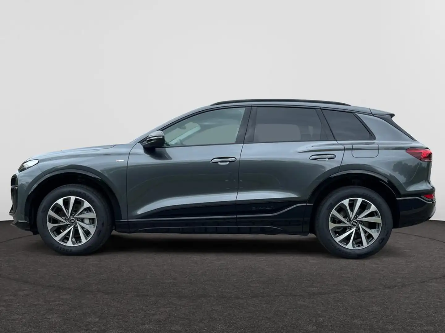 Audi Q6 e-tron e-tron Audi Q6 SUV Corporate S e-tron performance  225,00 kW Grijs - 2